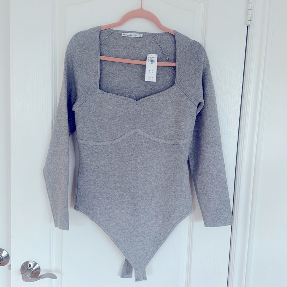 BNWT Abercrombie & Fitch sweetheart sweater bodysuit